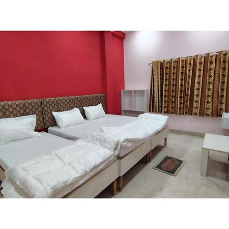 Shree Puram Hotel Varanasi Exterior foto